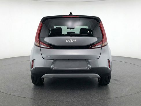 Used 2025 Kia Soul LX w/ LX Technology Package image 7