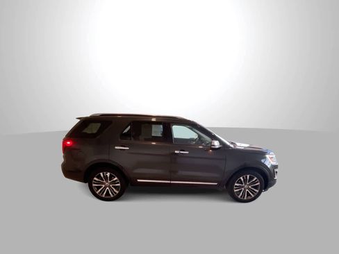 Used 2016 Ford Explorer Platinum AWD/4WD image 9