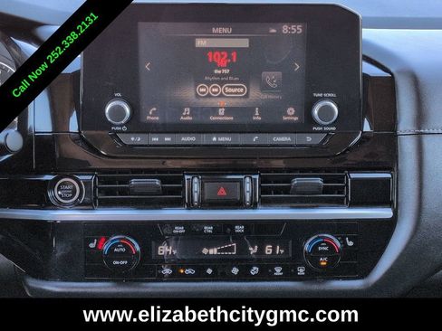 Used 2022 Nissan Pathfinder SV AWD/4WD image 19