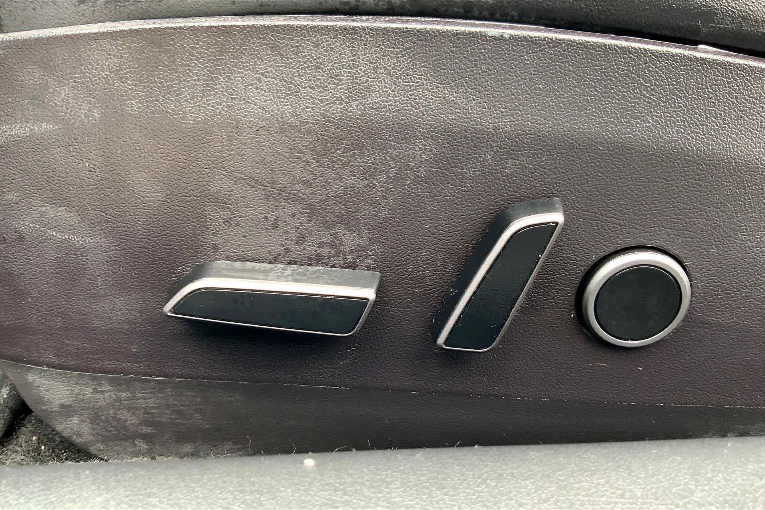 Used 2023 Tesla Model 3 Standard Range RWD image 29