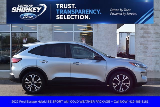 Used 2022 Ford Escape SE w/ SE Sport Appearance Package AWD/4WD image 3