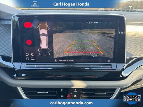 Used 2025 Volkswagen Atlas Peak Edition SE image 24