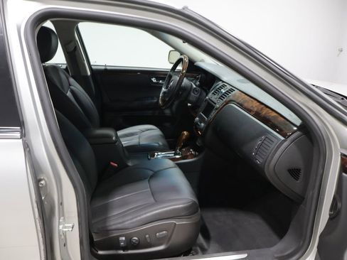 Used 2008 Cadillac DTS FWD image 22
