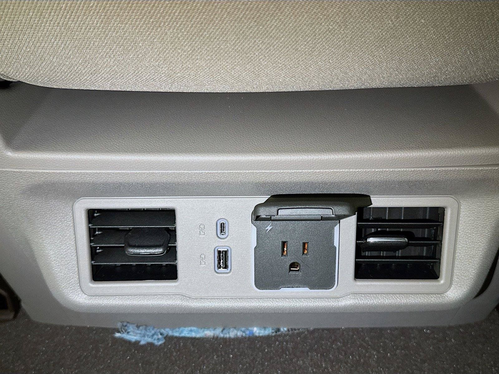 New 2026 GMC Sierra 1500 SLE w/ Preferred Package RWD image 14