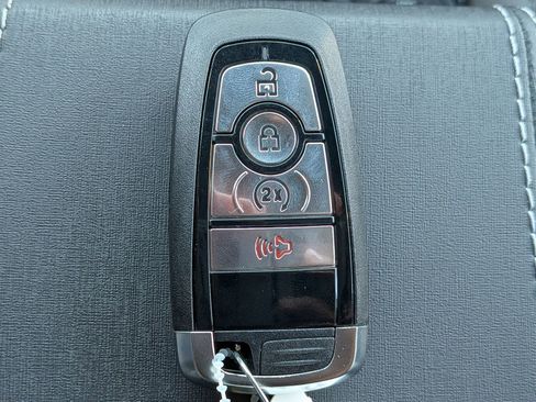 New 2025 Ford Bronco Outer Banks image 32