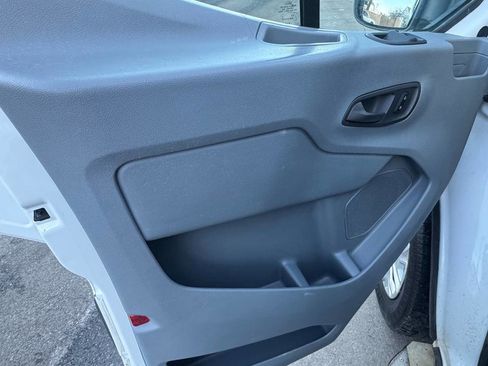 Used 2017 Ford Transit 250 130 Low Roof w/ Exterior Upgrade Package image 21