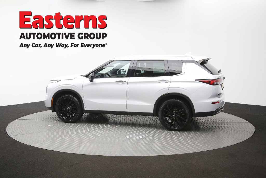 Used 2023 Mitsubishi Outlander SE Black Edition AWD/4WD image 63