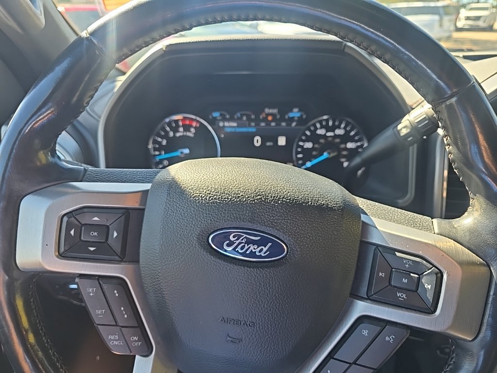 Used 2022 Ford F350 Platinum w/ Tremor Off-Road Package AWD/4WD image 13