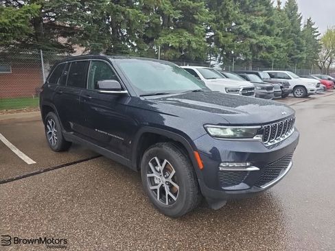 Used 2023 Jeep Grand Cherokee Limited w/ Trailer Tow Prep Group (B) AWD/4WD image 1