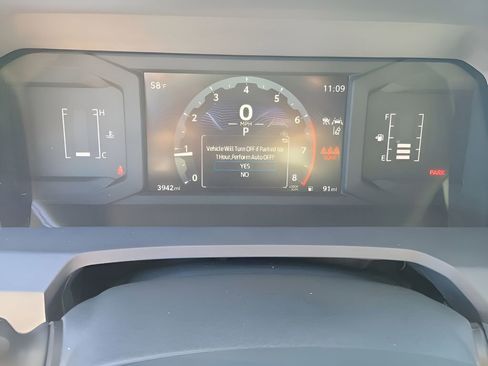 Used 2025 Toyota Tacoma SR w/ SR Upgrade Package image 25