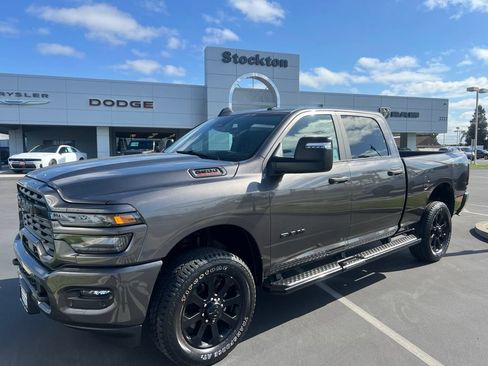 Used 2025 RAM 2500 Big Horn AWD/4WD image 5