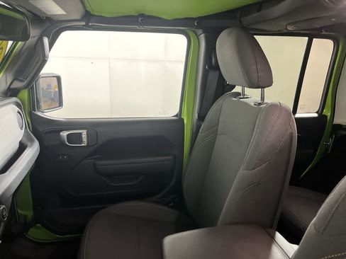 Used 2025 Jeep Wrangler Sport S w/ Convenience Group image 25