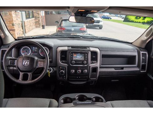 Used 2018 RAM 1500 Express w/ Express Value Package AWD/4WD image 14