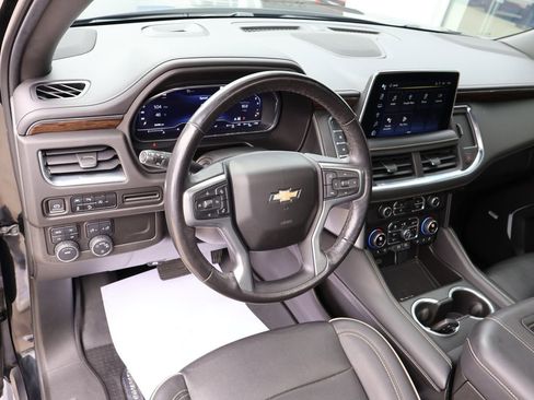 Used 2023 Chevrolet Tahoe Premier AWD/4WD image 25