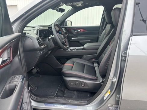 New 2026 Chevrolet Traverse RS image 11