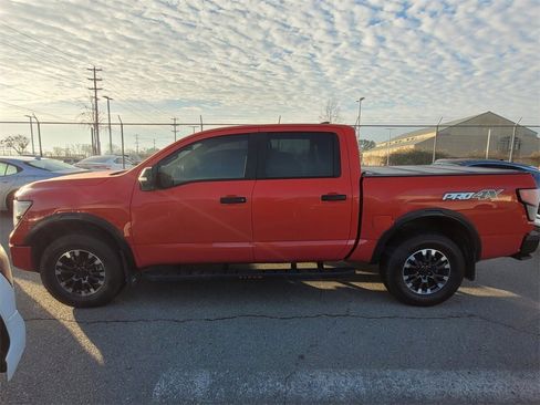 Used 2024 Nissan Titan PRO-4X w/ Pro-4x Convenience Package image 4
