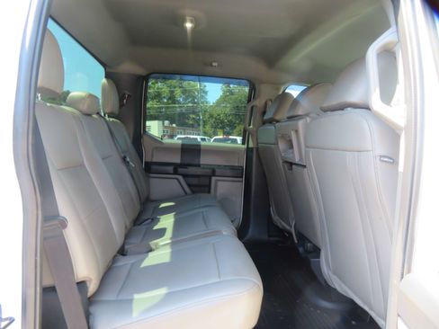Used 2022 Ford F250 XL w/ STX Appearance Package AWD/4WD image 19