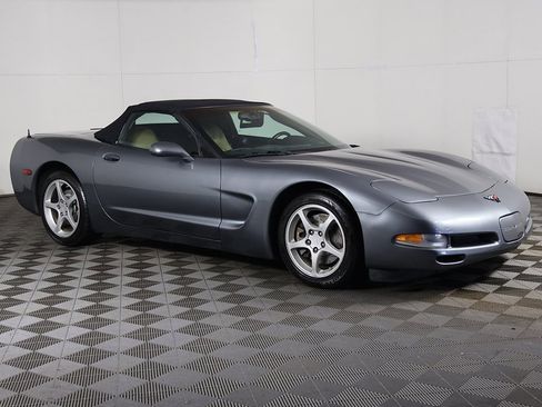 Used 2003 Chevrolet Corvette Convertible w/ Preferred Equipment Group1 image 38
