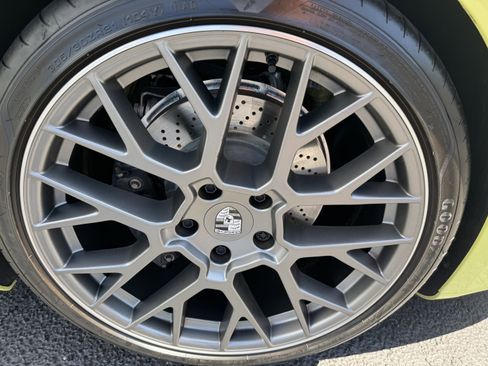 Certified 2025 Porsche 911 Carrera image 9