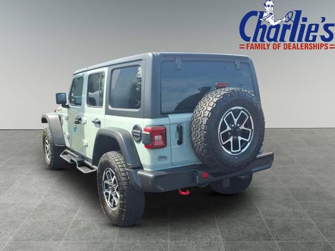 Used 2024 Jeep Wrangler Unlimited Rubicon AWD/4WD image 5