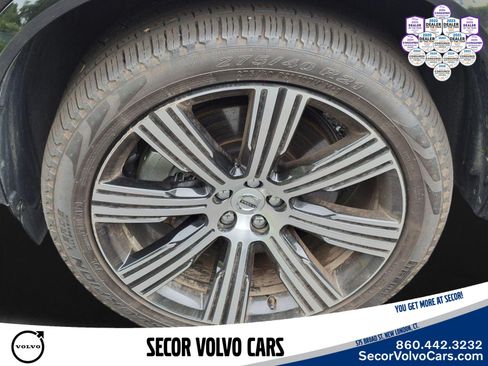 Used 2024 Volvo XC90 T8 Ultimate w/ Protection Package Premier AWD/4WD image 31