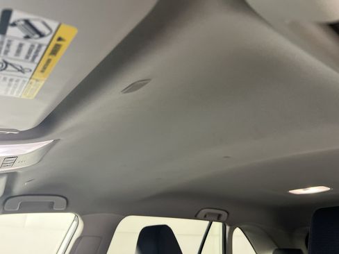 Used 2025 Toyota RAV4 XLE AWD/4WD image 25