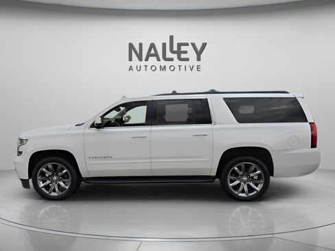 Used 2019 Chevrolet Suburban LT image 1