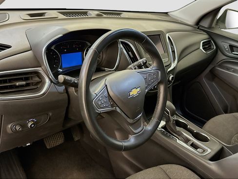 Used 2024 Chevrolet Equinox LT image 18