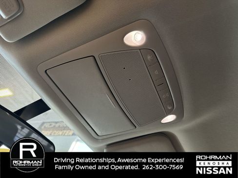 Used 2019 Nissan Murano S image 11