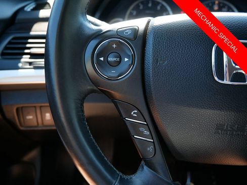 Used 2015 Honda Crosstour EX-L image 17