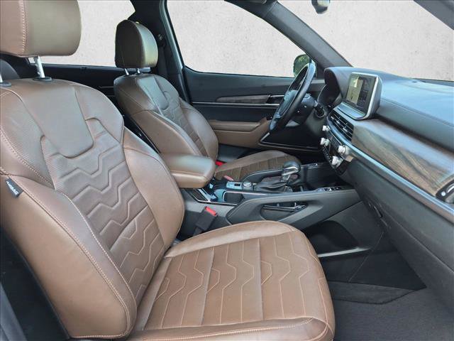 Used 2022 Kia Telluride SX w/ SX Prestige Package AWD/4WD image 19