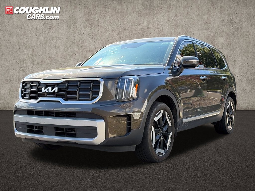 Used 2024 Kia Telluride S FWD image 3