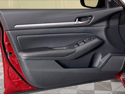 New 2026 Nissan Altima 2.5 SR w/ SR Premium Package FWD image 44