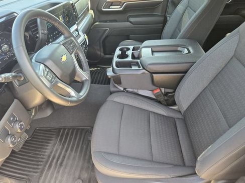 Used 2024 Chevrolet Silverado 1500 LT RWD image 12