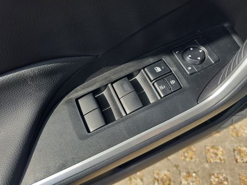 Used 2024 Toyota RAV4 LE image 17