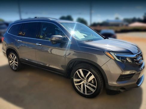 Used 2016 Honda Pilot Touring image 13