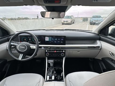 Used 2025 Hyundai Tucson SEL image 21