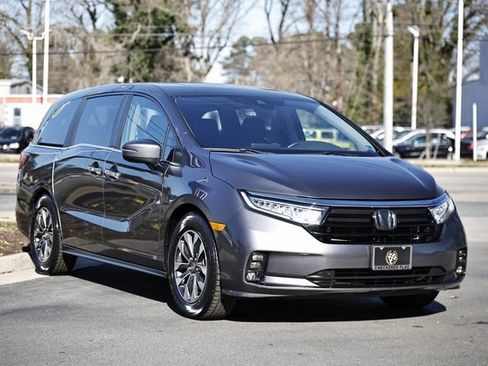 Used 2024 Honda Odyssey EX-L image 13