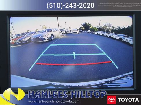 Used 2022 Toyota RAV4 LE image 23