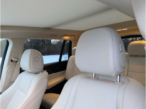Used 2023 Mercedes-Benz GLS 450 450 4MATIC w/ Warmth & Comfort Package image 15
