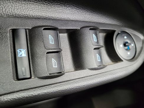 Used 2018 Ford Escape SE w/ SE Sport Appearance Package image 27