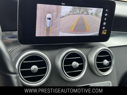 Used 2022 Mercedes-Benz GLC 300 4MATIC image 24