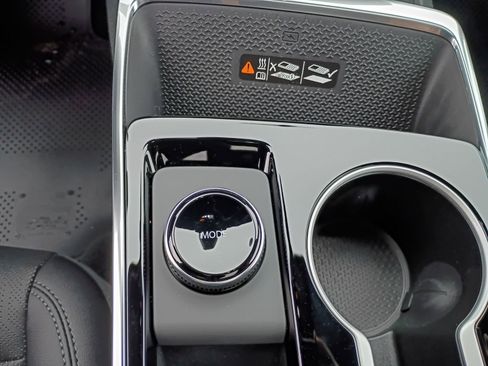 New 2026 Chevrolet Equinox LT w/ Convenience Package II image 31