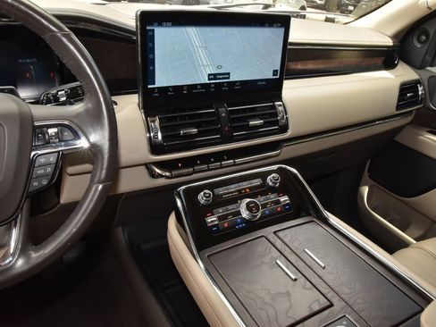 Used 2022 Lincoln Navigator Reserve AWD/4WD image 27