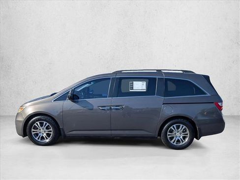 Used 2011 Honda Odyssey EX image 9