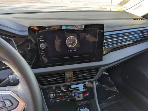 Certified 2025 Volkswagen Jetta S image 22