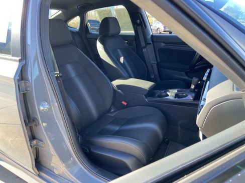 Used 2025 Honda Civic Sport image 19