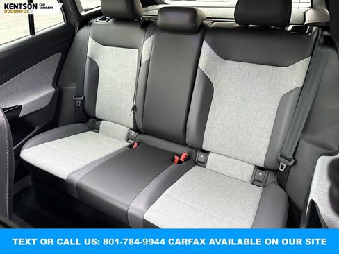 Used 2025 Volkswagen ID.4 Pro image 28