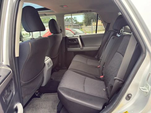 Used 2011 Toyota 4Runner Trail AWD/4WD image 11