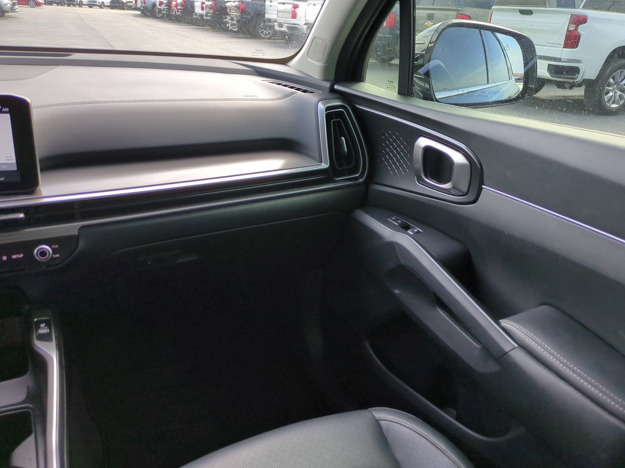 Used 2025 Kia Sorento S FWD image 18